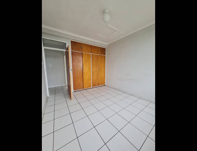 3 BEDROOM FLAT FOR SALE IN SASOLBURG CENTRAL